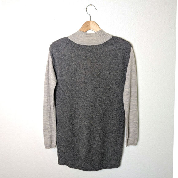 Anthropologie Moth Boucle Alpaca Wool Grey V Neck Pullover Sweater Size XS Hygge - Picture 2 of 12